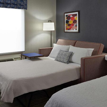 Hampton Inn & Suites Montreal-Dorval Exteriér fotografie