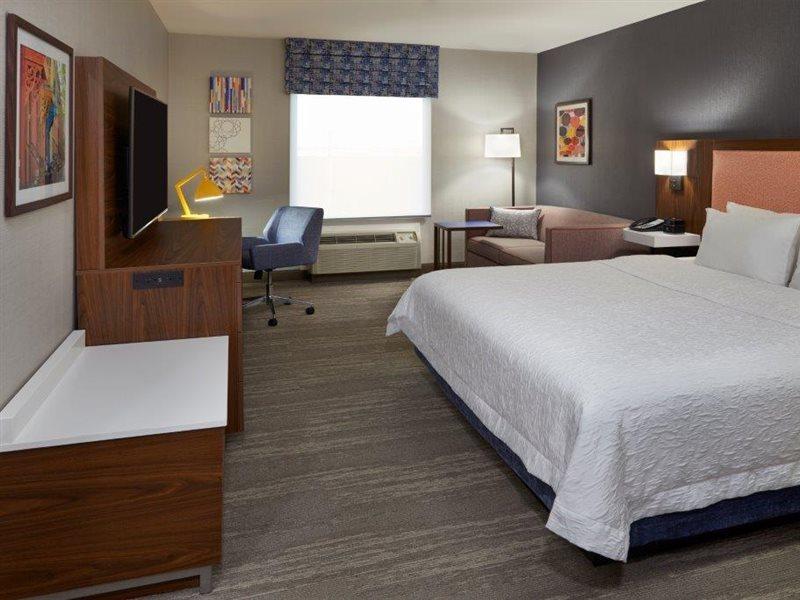 Hampton Inn & Suites Montreal-Dorval Exteriér fotografie