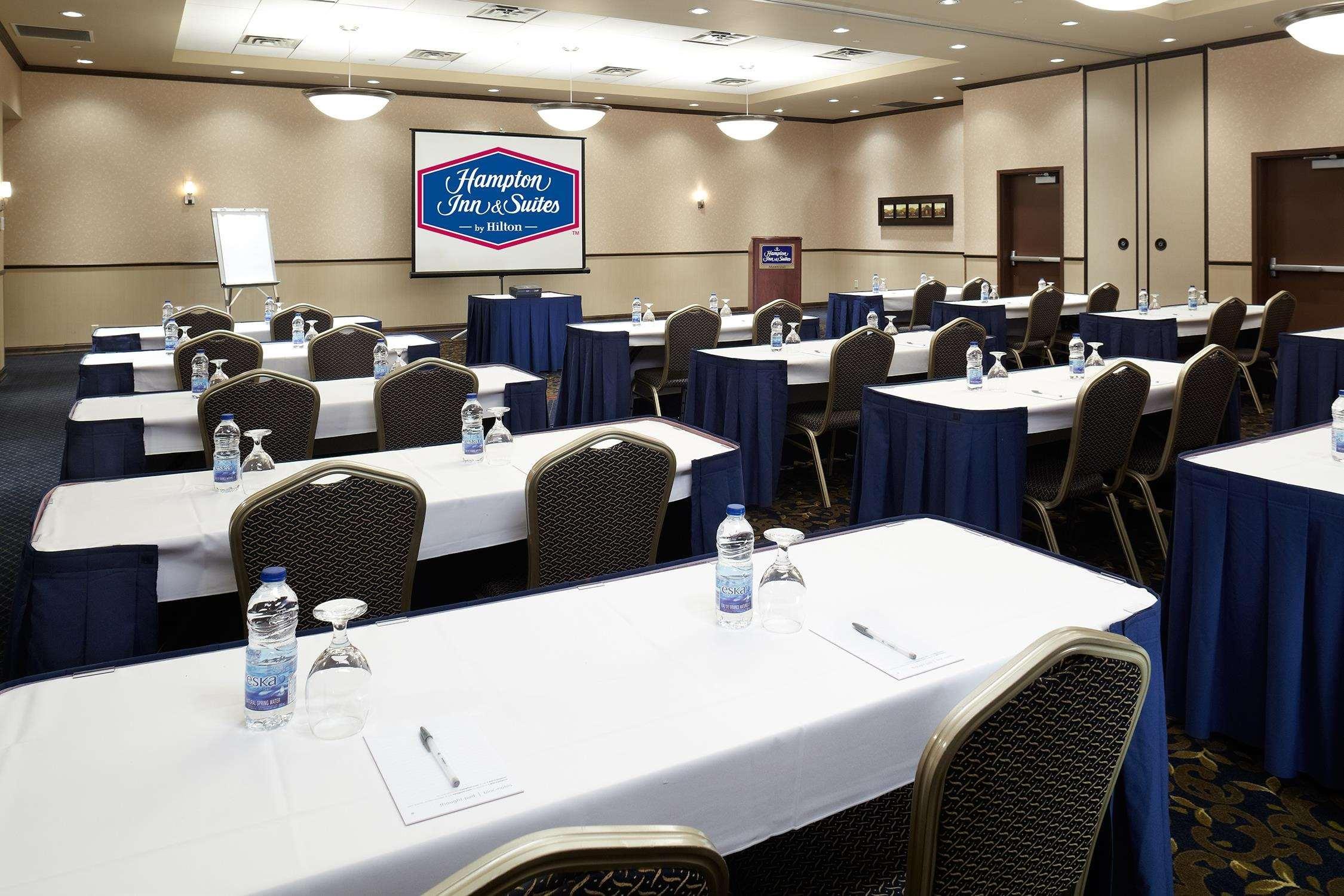 Hampton Inn & Suites Montreal-Dorval Obchodní fotografie
