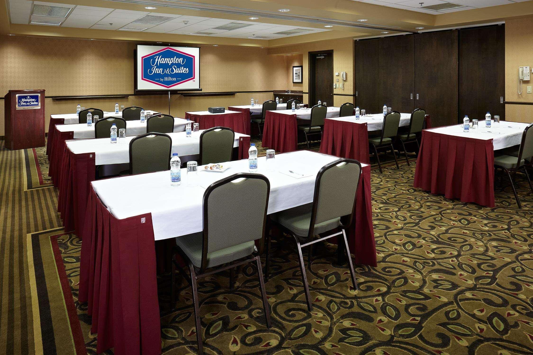 Hampton Inn & Suites Montreal-Dorval Obchodní fotografie