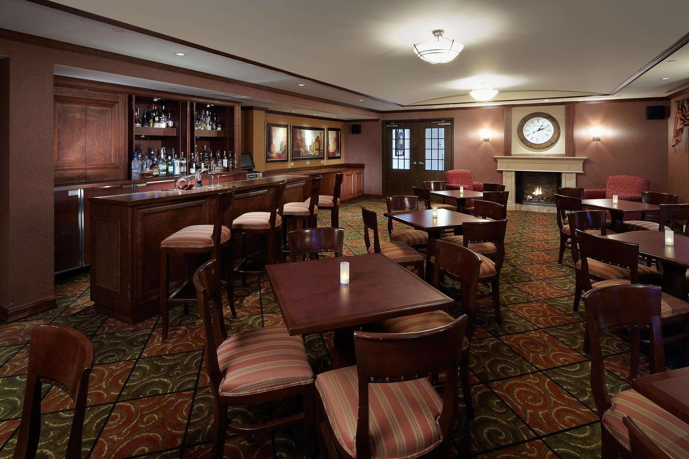 Hampton Inn & Suites Montreal-Dorval Restaurace fotografie