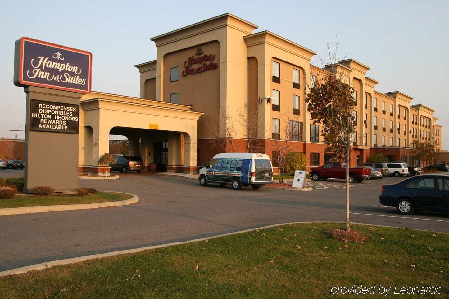 Hampton Inn & Suites Montreal-Dorval Exteriér fotografie